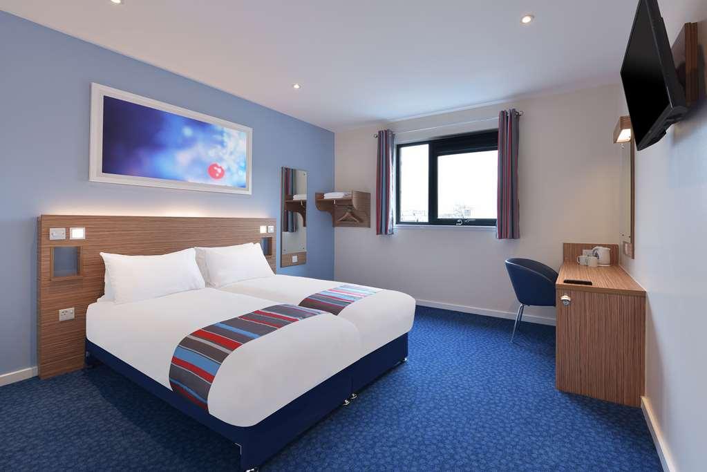 Travelodge Edinburgh Central Waterloo Place Szoba fotó