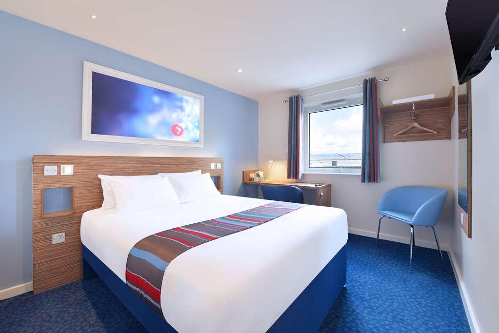 Travelodge Edinburgh Central Waterloo Place Szoba fotó